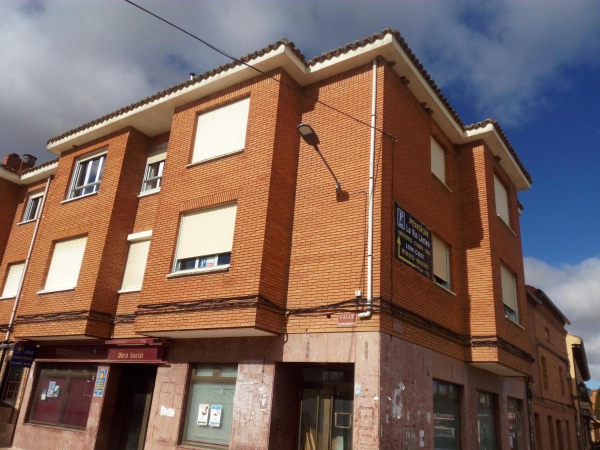 ホテル Apartamento Pension La Via Lactea Frómista エクステリア 写真