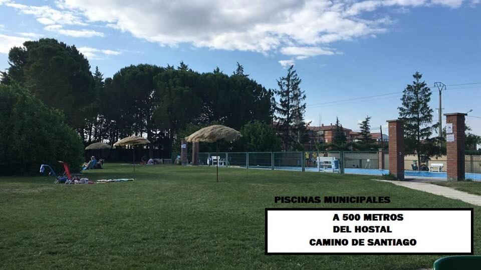 ホテル Apartamento Pension La Via Lactea Frómista エクステリア 写真